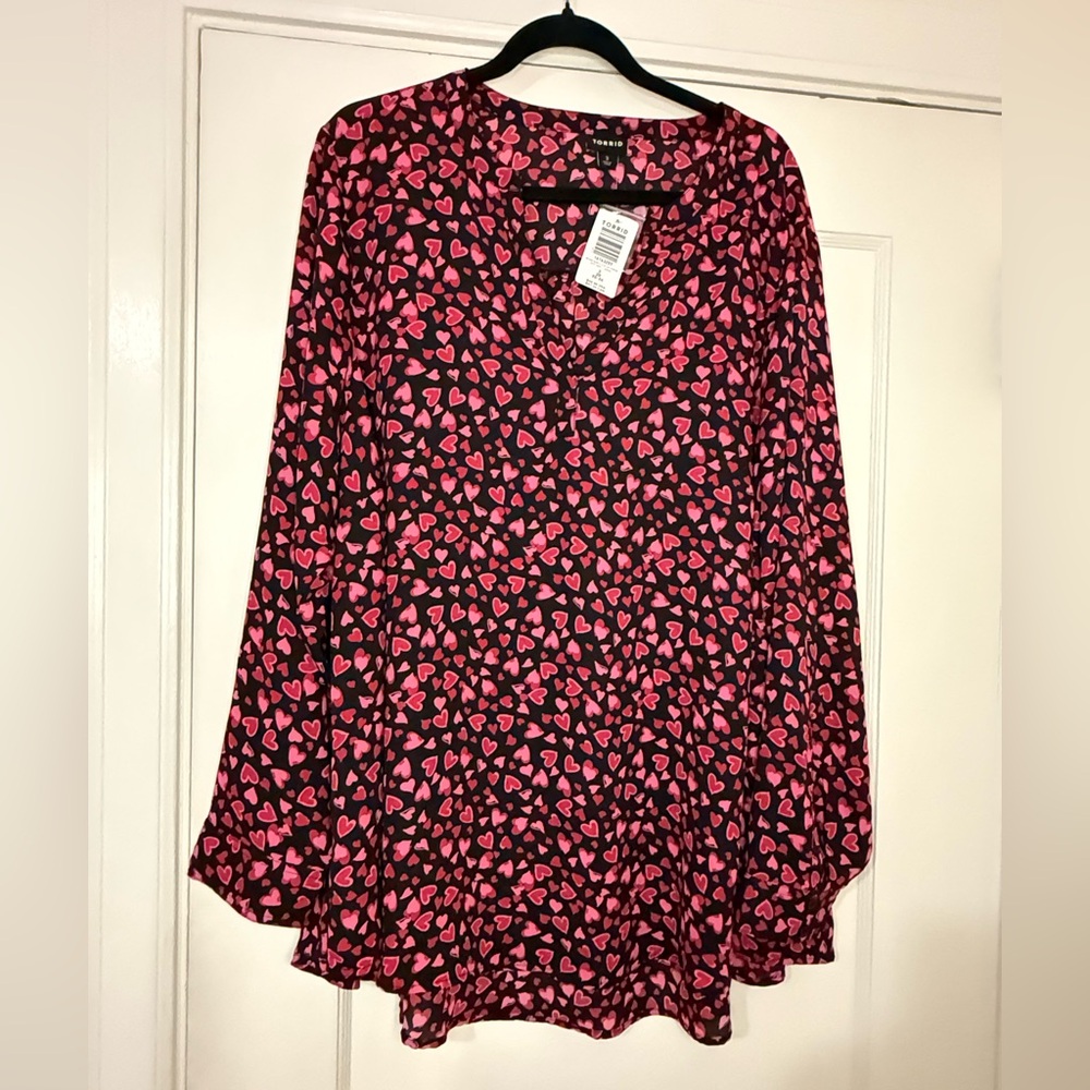Torrid NWT Heart Blouse 3x Valentines